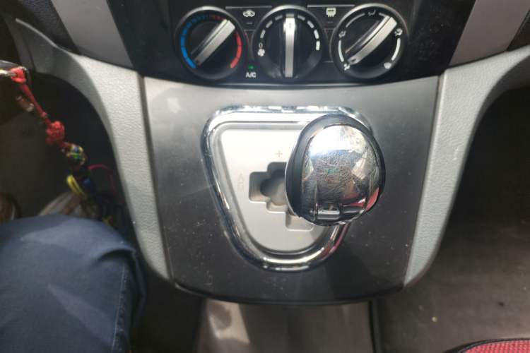 Used FORTHING Joyear 2012 LV 1.5L AMT Luxury Version Gear Lever