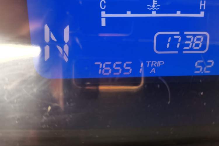 Used FORTHING Joyear 2012 LV 1.5L AMT Luxury Version Odometer Close Up