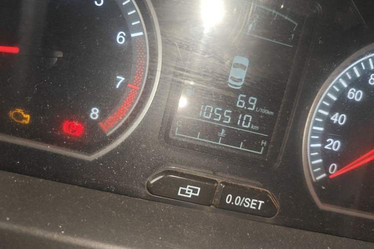 Used FORTHING Joyear 2012 XL 1.5L Manual Luxury Model Odometer Close Up