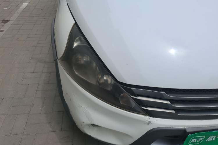 Used FORTHING Joyear 2012 LV 1.5L AMT Luxury Version Right Front Headlight
