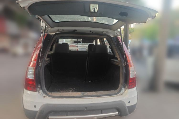 Used FORTHING Joyear 2012 XL 1.5L Manual Luxury Model Trunk