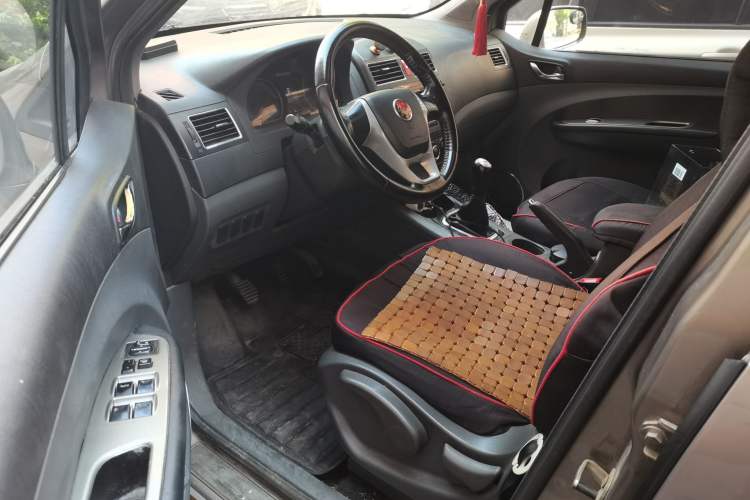 Used FORTHING Joyear 2012 LV 1.5L Manual Luxury Edition Driver Seat