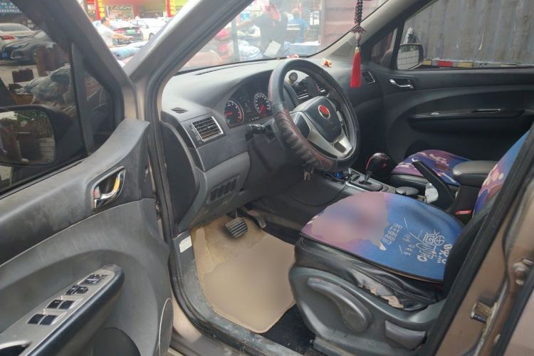 Used FORTHING Joyear 2012 LV 1.5L AMT Luxury Version Driver Seat