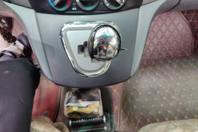 Used FORTHING Joyear 2012 LV 1.5L AMT Luxury Version Gear Lever