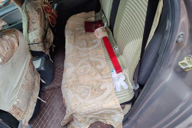 Used FORTHING Joyear 2012 LV 1.5L AMT Luxury Version Left Rear Seat