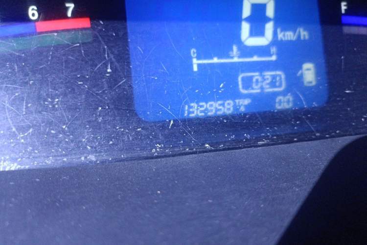 Used FORTHING Joyear 2012 LV 1.5L Manual Luxury Edition Odometer Close Up