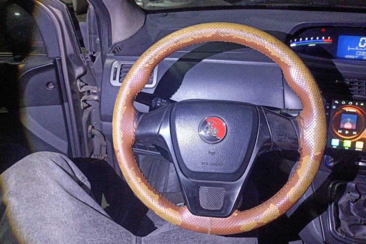 Used FORTHING Joyear 2012 LV 1.5L Manual Luxury Edition Steering Wheel
