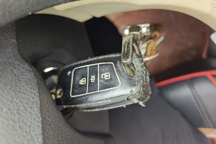 Used FORTHING Joyear 2012 XL 1.5L Manual Comfort Model Vehicle Key