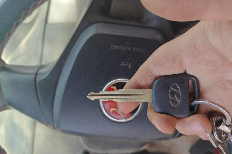 Used FORTHING Joyear 2012 LV 1.5L Manual Luxury Edition Vehicle Key