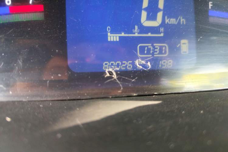 Used FORTHING Joyear 2014 XL 1.5L Manual Comfort Model China IV Standard Odometer Close Up
