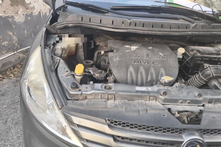 Used FORTHING Joyear 2014 LV 1.5L Manual Luxury Model China IV Standard Engine Bay Right