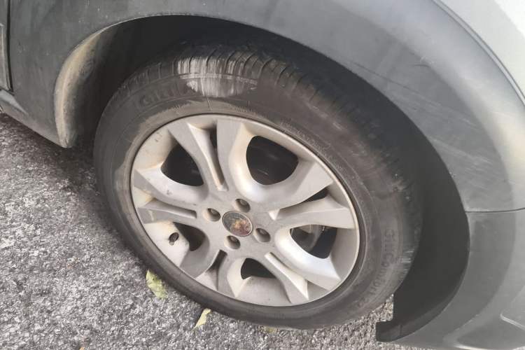 Used FORTHING Joyear 2014 LV 1.5L Manual Luxury Model China IV Standard Right Front Wheel Hub