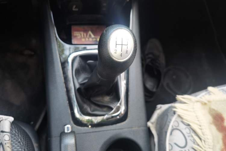 Used FORTHING Joyear 2014 XL Facelift 1.5L Manual Comfort Model Gear Lever