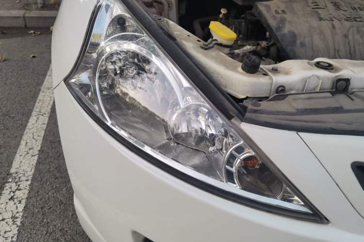 Used FORTHING Joyear 2014 XL Facelift 1.5L Manual Comfort Model Right Front Headlight