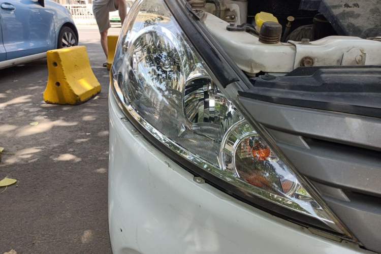 Used FORTHING Joyear 2014 LV Facelift 1.5L Manual Luxury Model Right Front Headlight