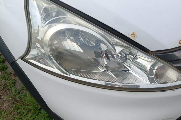 Used FORTHING Joyear 2014 LV Facelift 1.5L Manual Luxury Model Right Front Headlight
