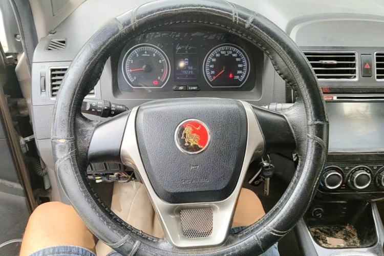 Used FORTHING Joyear 2014 LV Facelift 1.5L Manual Luxury Model Steering Wheel