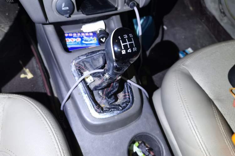 Used FORTHING Joyear S50 2014 1.5L Manual Luxury Model Gear Lever