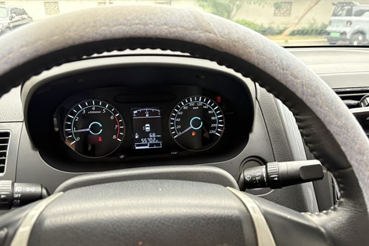 Used FORTHING Joyear S50 2014 1.5L Manual Luxury Model Interior 3