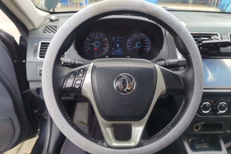 Used FORTHING Joyear S50 2014 1.5L Manual Luxury Model Steering Wheel