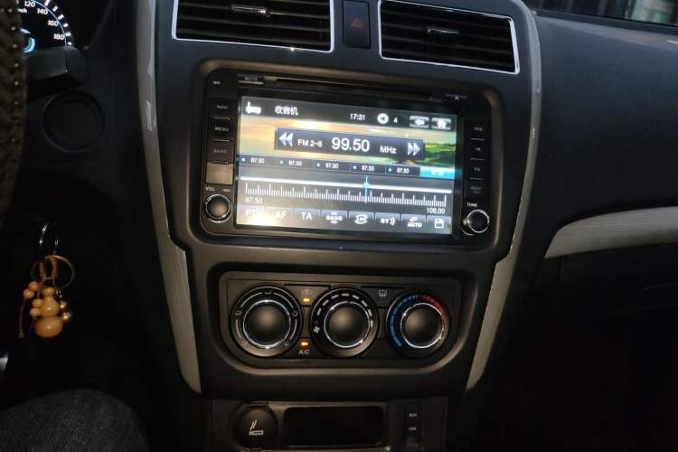 Used FORTHING Joyear S50 2014 1.5L Manual Luxury Model Audio And AC Panel