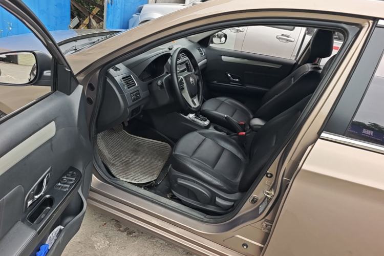 Used FORTHING Joyear S50 2014 1.6L CVT Luxury Model Driver Seat