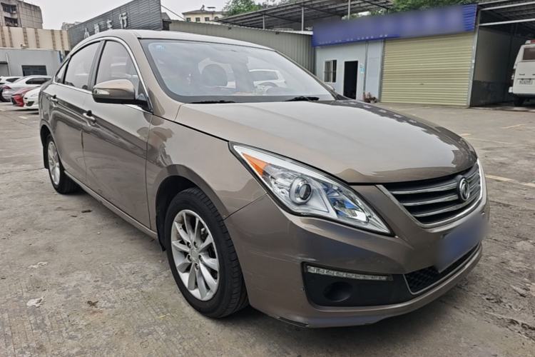 Used FORTHING Joyear S50 2014 1.6L CVT Luxury Model Front Right 45 Deg