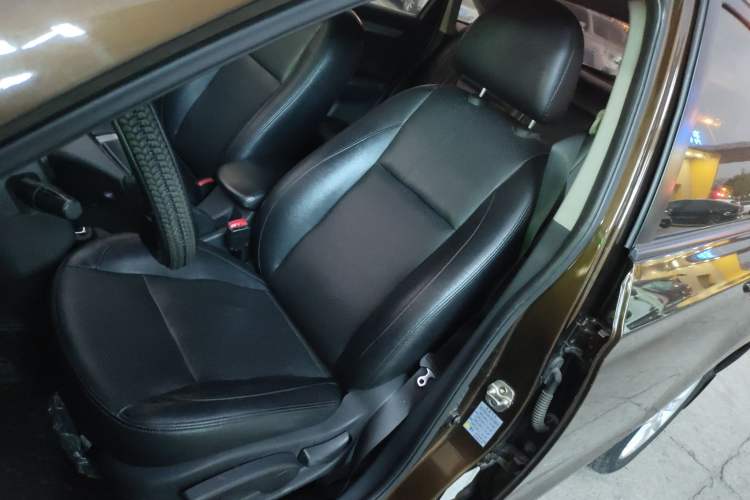 Used FORTHING Joyear S50 2014 1.5L Manual Luxury Model Left Front Seat