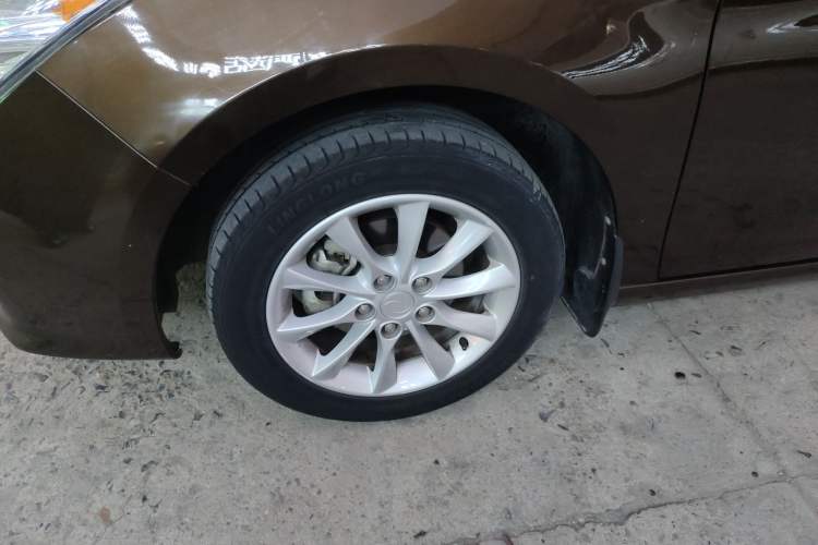 Used FORTHING Joyear S50 2014 1.5L Manual Luxury Model Left Front Wheel Hub