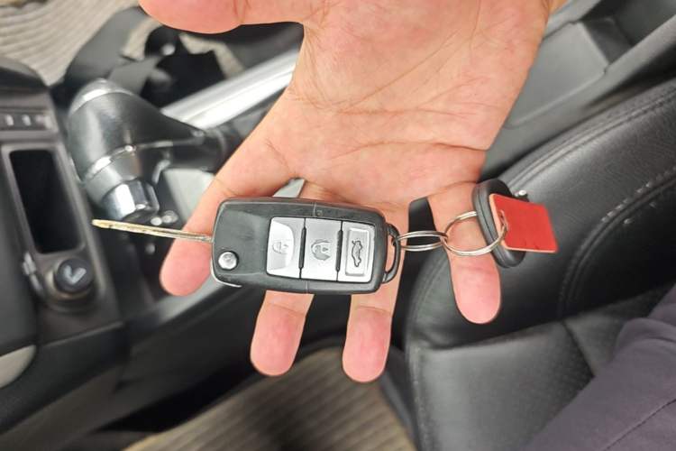 Used FORTHING Joyear S50 2014 1.6L CVT Luxury Model Vehicle Key