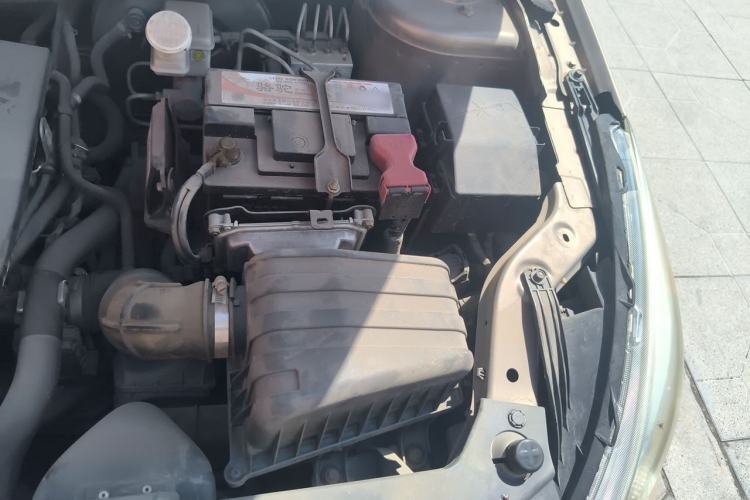 Used FORTHING Joyear S50 2014 1.6L CVT Luxury Model Engine Bay Left