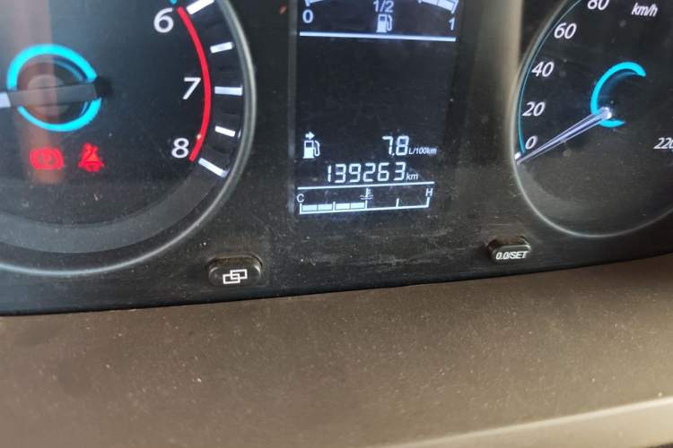 Used FORTHING Joyear S50 2014 1.5L Manual Luxury Edition Odometer Close Up