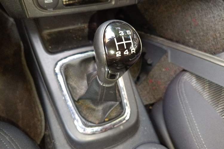 Used FORTHING Joyear S50 2014 1.5L Manual Luxury Model Gear Lever