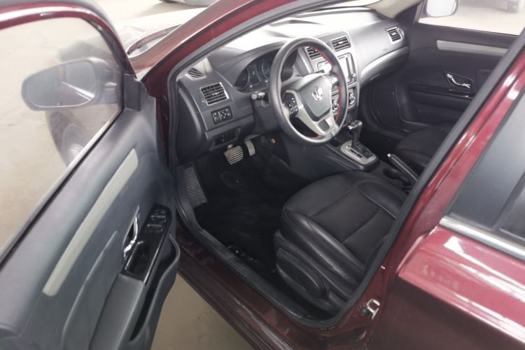 Used FORTHING Joyear S50 2014 1.6L CVT Luxury Model Driver Seat