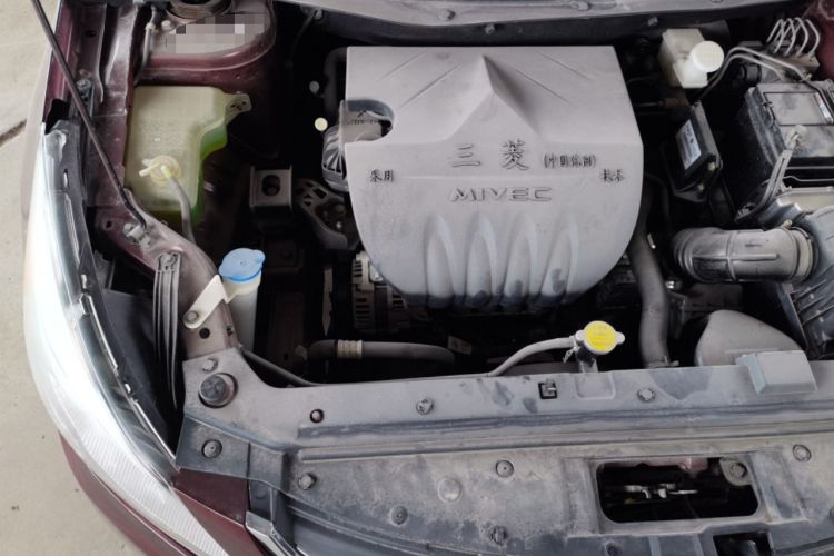Used FORTHING Joyear S50 2014 1.6L CVT Luxury Model Engine Bay Right