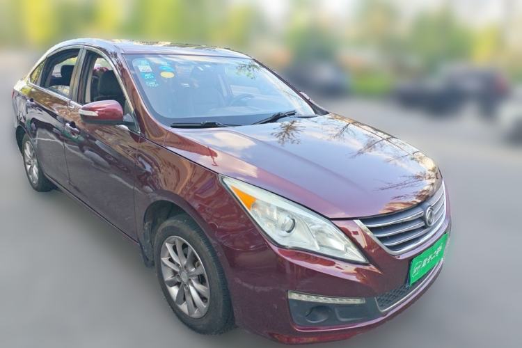 Used FORTHING Joyear S50 2014 1.6L CVT Luxury Model Front Right 45 Deg