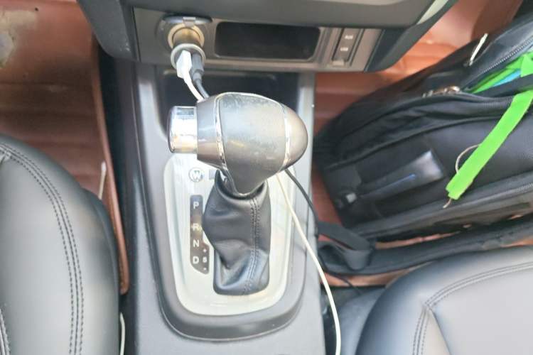 Used FORTHING Joyear S50 2014 1.6L CVT Luxury Model Gear Lever