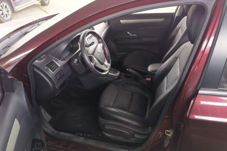 Used FORTHING Joyear S50 2014 1.6L CVT Luxury Model Left Front Seat
