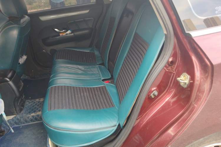 Used FORTHING Joyear S50 2014 1.6L CVT Luxury Model Left Rear Seat