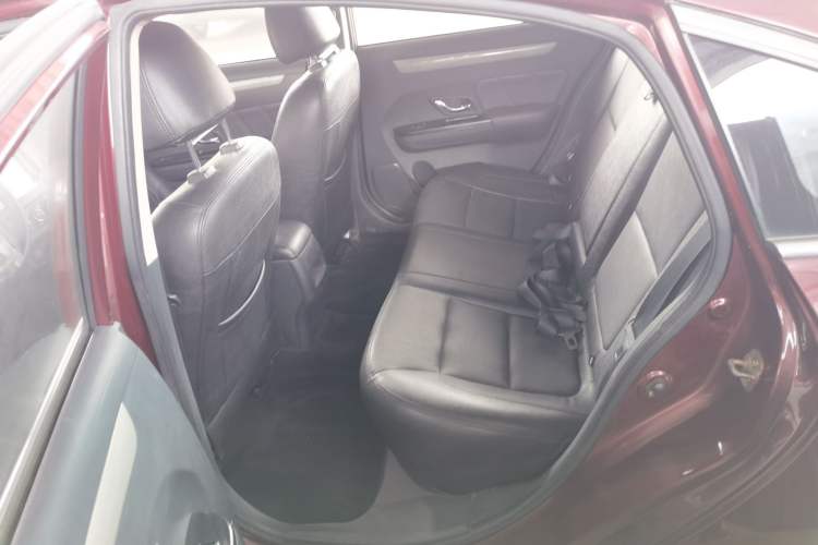 Used FORTHING Joyear S50 2014 1.6L CVT Luxury Model Left Rear Seat