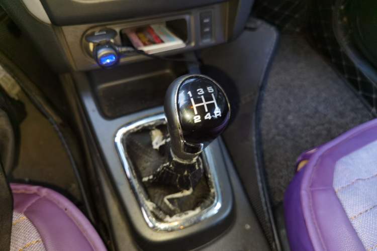 Used FORTHING Joyear S50 2014 1.5L Manual Luxury Model Gear Lever