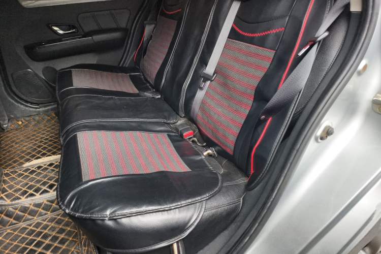 Used FORTHING Joyear S50 2014 1.5L Manual Luxury Edition Left Rear Seat