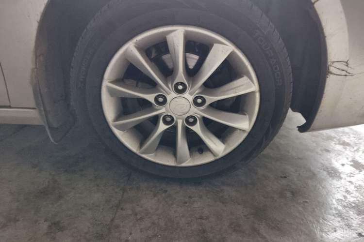 Used FORTHING Joyear S50 2014 1.5L Manual Luxury Edition Right Front Wheel Hub