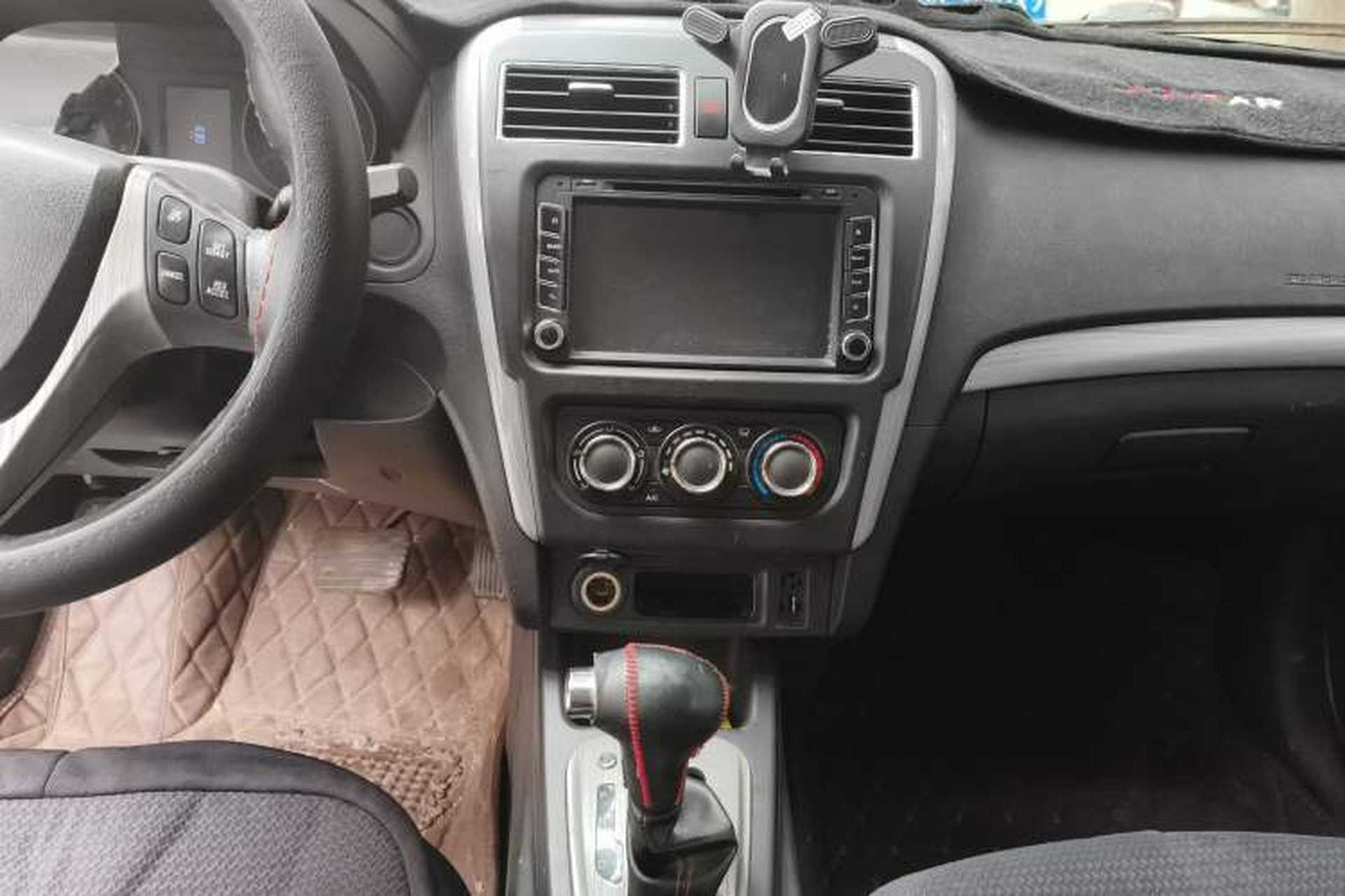 Used FORTHING Joyear S50 2014 1.6L CVT Luxury Model Audio And AC Panel