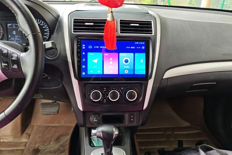 Used FORTHING Joyear S50 2014 1.6L CVT Luxury Model Audio And AC Panel
