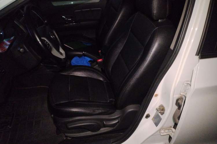 Used FORTHING Joyear S50 2014 1.5L Manual Luxury Edition Driver Seat