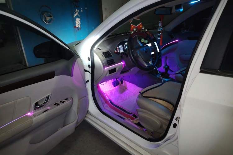 Used FORTHING Joyear S50 2014 1.6L CVT Luxury Model Driver Seat