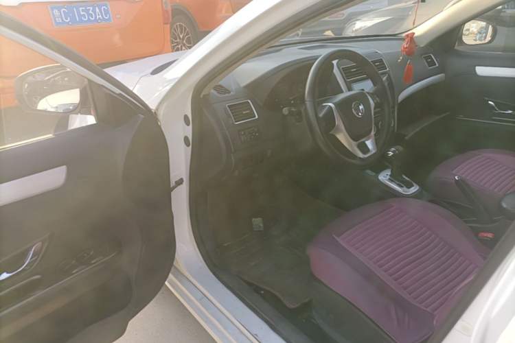 Used FORTHING Joyear S50 2014 1.6L CVT Luxury Model Driver Seat