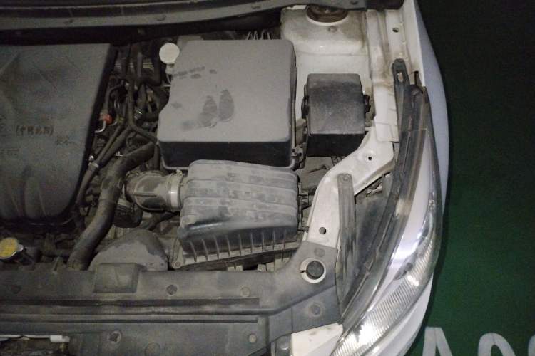 Used FORTHING Joyear S50 2014 1.5L Manual Luxury Edition Engine Bay Left