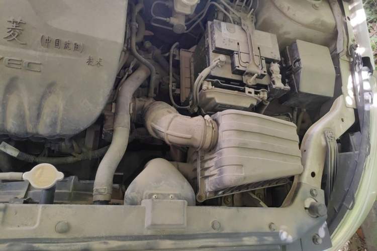 Used FORTHING Joyear S50 2014 1.5L Manual Luxury Model Engine Bay Left